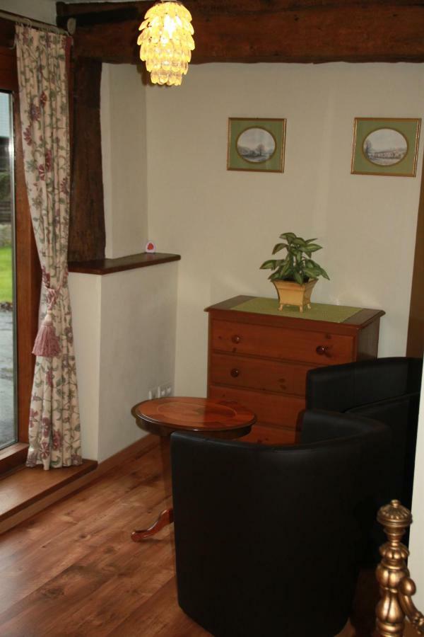 Chambres D'Hotes La Difference-Le Pressoir Rouelle Luaran gambar